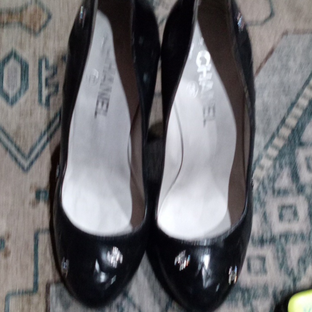 CHANEL Black Star Embellished Heels 38.5 - Picture 4 of 7